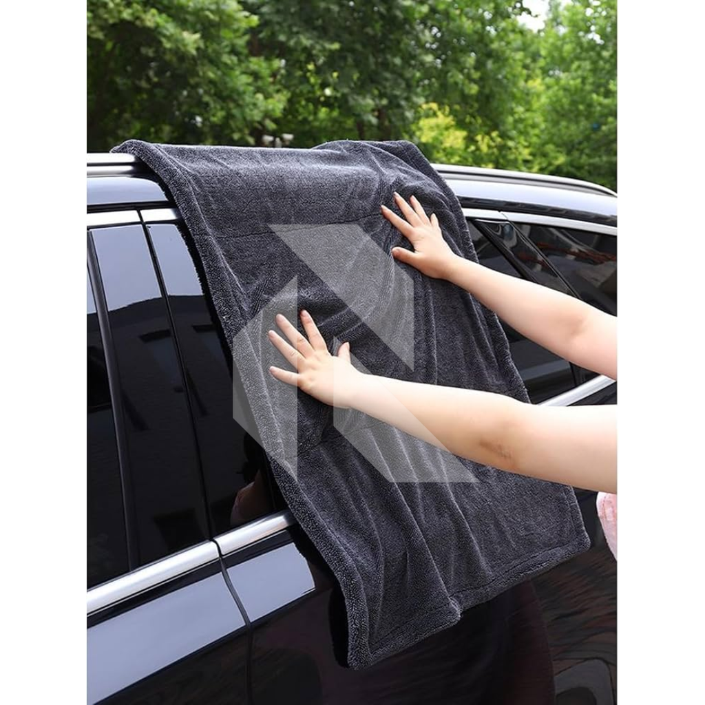 XL Twisted Loop Microfiber Car Drying Towel 1200 GSM – Double Sided Ultra Absorbent (60x90 CM)