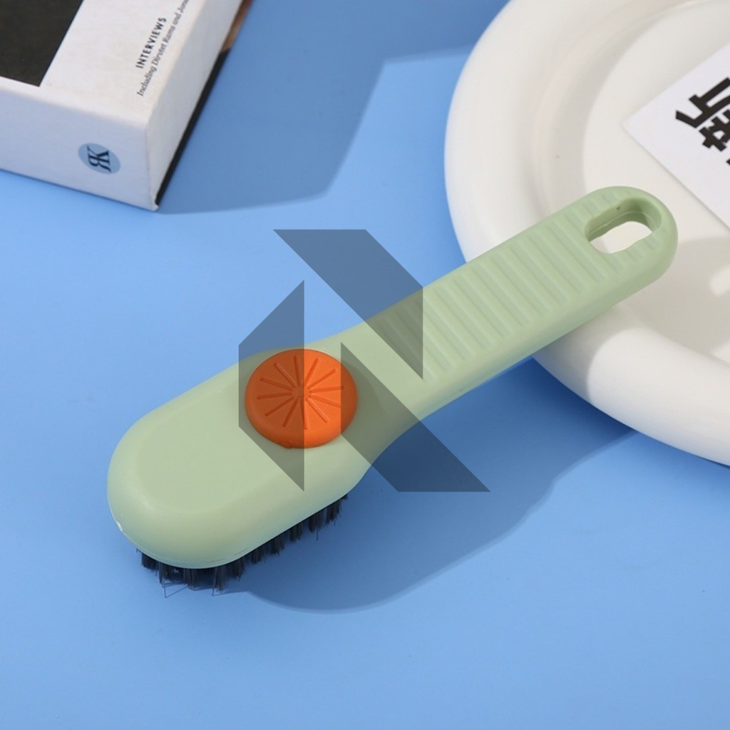 Car Soap Dispensing Cleaning Brush – Built-In Soap Dispenser Scrub Brush for Car Interior & Exterior